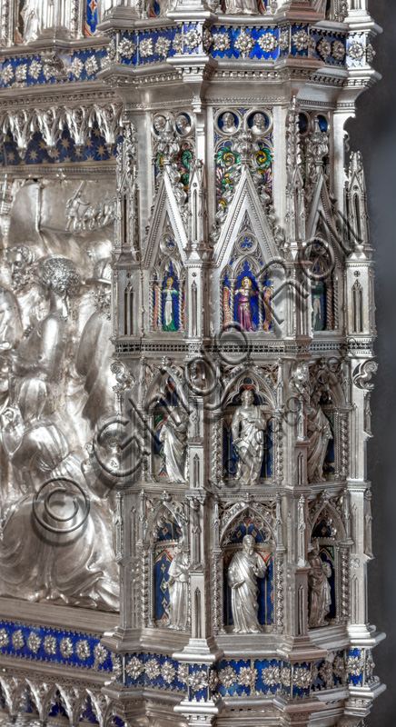 Florence, Museum of the Opera del Duomo (Museum of Florence Cathedral of Santa Maria del Fiore): “the silver altar of St. John's Treasure” (1367 - 1483), by florentine masters.Front of the dossal: upper detail of the corner pillar between the front of the dossal and the right side, with figures of saints and / or prophets.