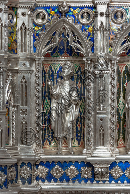 Florence, Museum of the Opera del Duomo (Museum of Florence Cathedral of Santa Maria del Fiore): “the silver altar of St. John's Treasure” (1367 - 1483), by florentine masters.Front of the dossal, fifth upper row: niche with a statuette of a king or emperor holding a sphere (cross-bearing orb).