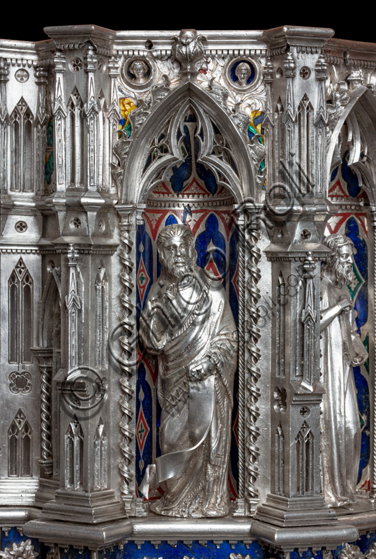 Florence, Museum of the Opera del Duomo (Museum of Florence Cathedral of Santa Maria del Fiore): “the silver altar of St. John's Treasure” (1367 - 1483), by florentine masters.Front of the dossal, right corner pillar: niche with a statue of a saint or prophet holding a parchment.