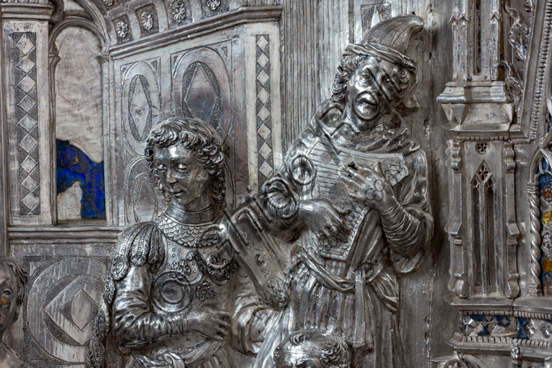 “Herod's banquet and Salomè's dance”, by Antonio di Salvi and Francesco di Giovanni.Tile of “The Silver Altar of St. John's Treasure” (1367 - 1483), Museum of the Opera del Duomo (Museum of Florence Cathedral of Santa Maria del Fiore), Florence.Detail with musician.