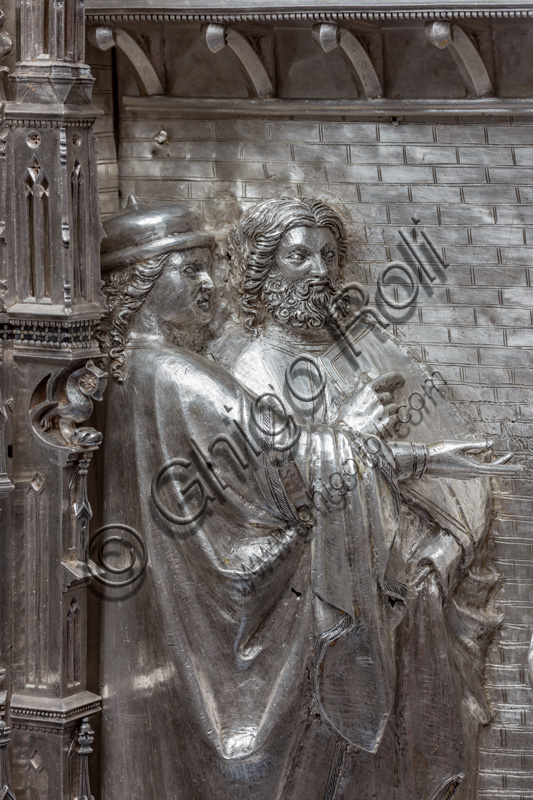 "St John in prison sends disciples to Jesus", by Leonardo di Ser Giovanni.Tile of “The Silver Altar of St. John's Treasure” (1367 - 1483), Museum of the Opera del Duomo (Museum of Florence Cathedral of Santa Maria del Fiore), Florence.Detail.